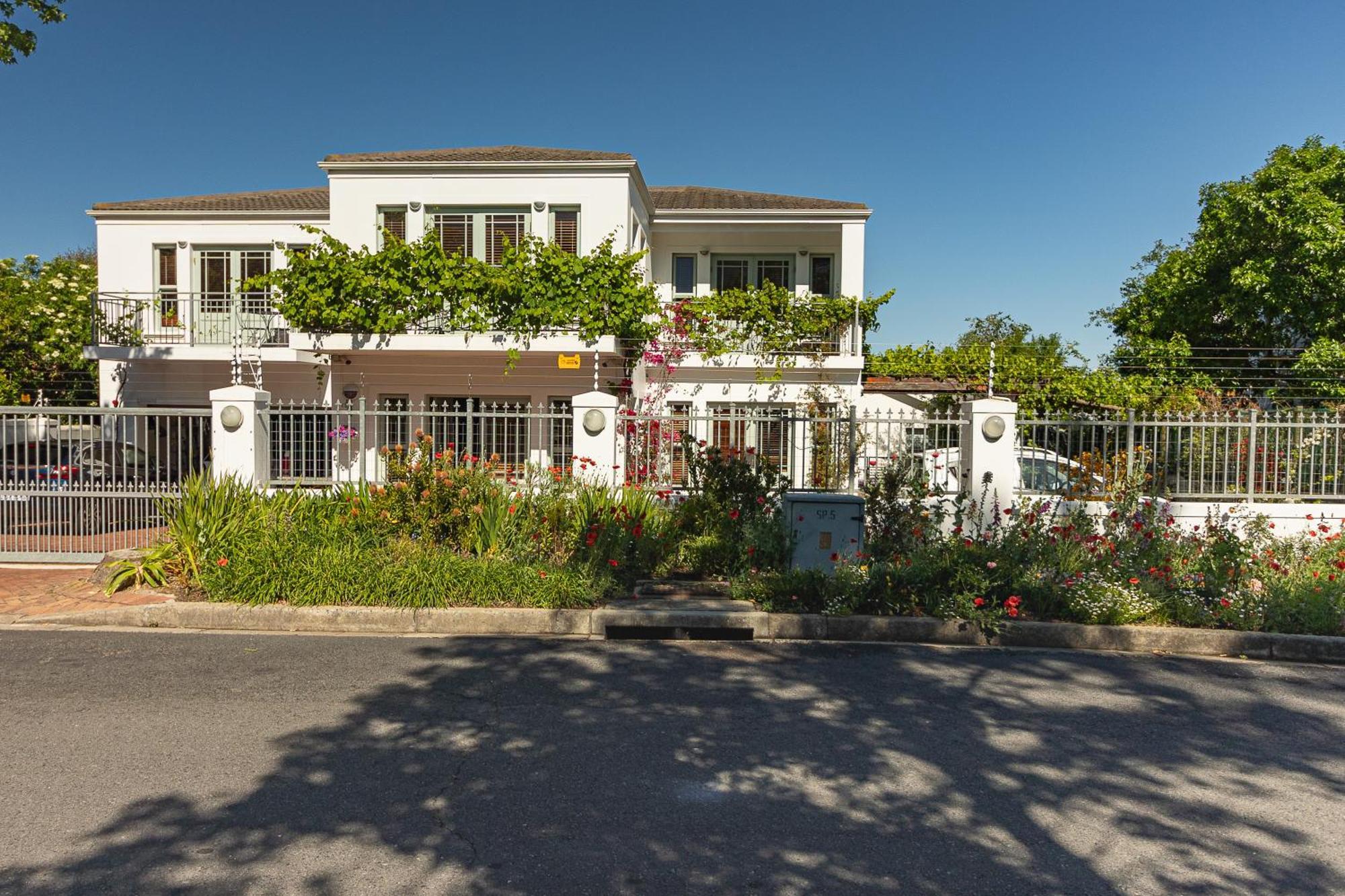 Penelope'S Stellenbosch Bed & Breakfast Dış mekan fotoğraf